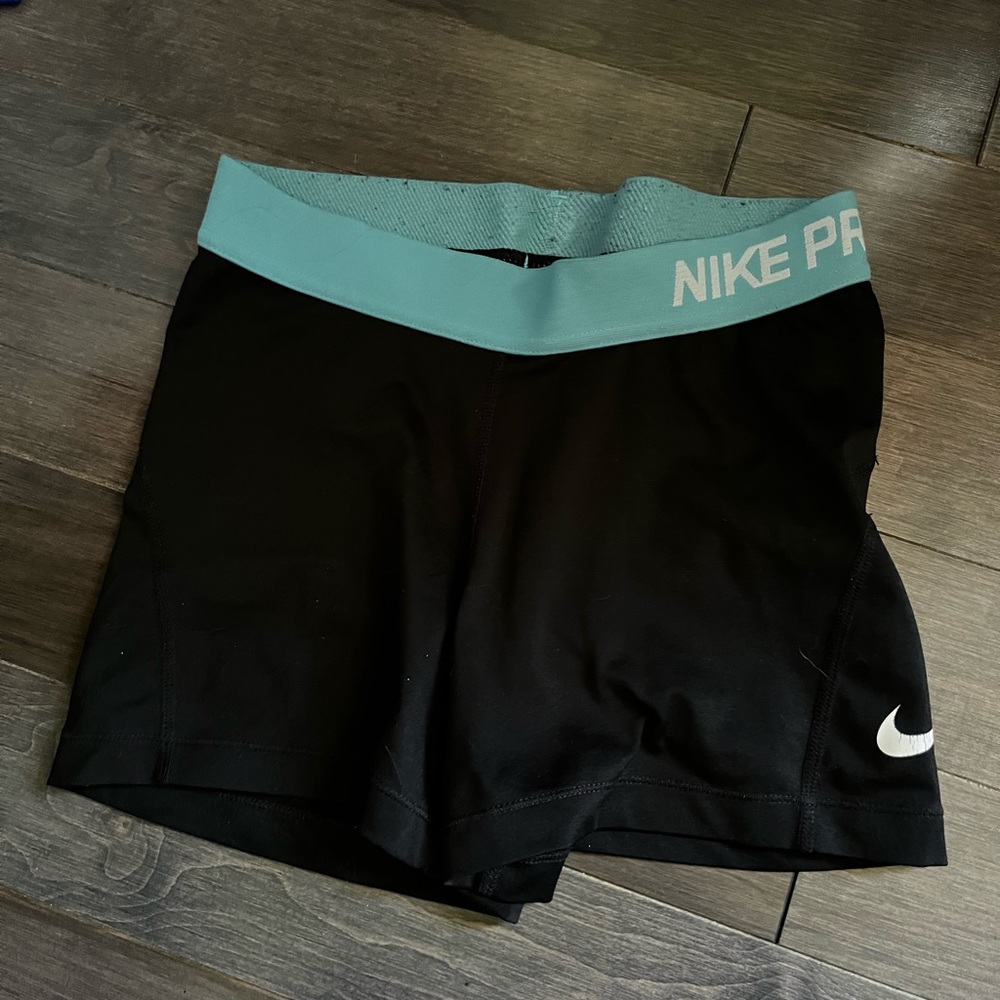 Nike pro